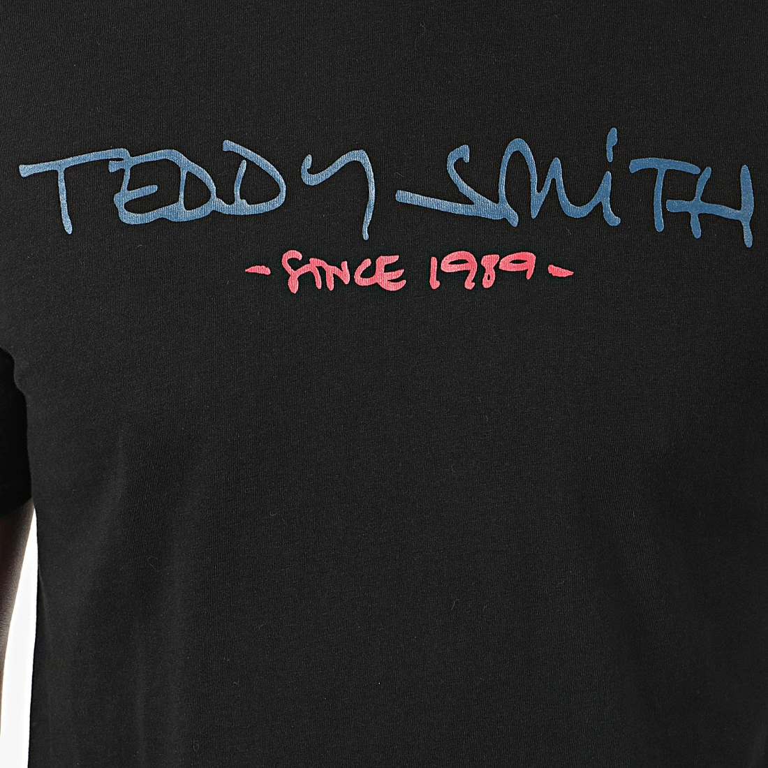 Acheter ⌛ Tee 👕 Shirt Ticlass Basic Noir de Teddy Smith ✔️ 4 Acheter ⌛ Tee 👕 Shirt Ticlass Basic Noir de Teddy Smith ✔️ – Image 2