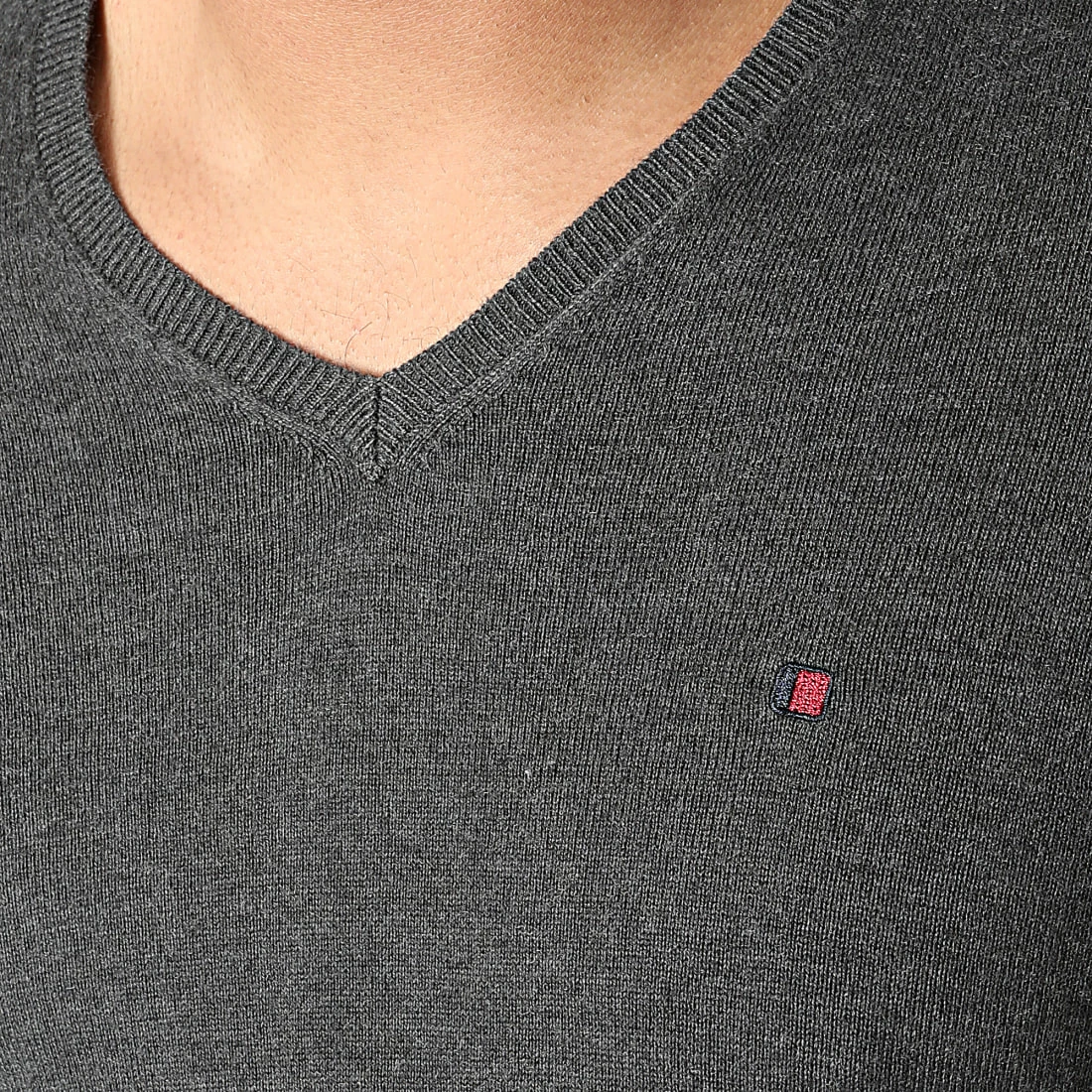 Acheter ⭐ Pull Col V Piko Gris Anthracite Chiné de Teddy Smith 👍 4 Acheter ⭐ Pull Col V Piko Gris Anthracite Chiné de Teddy Smith 👍 – Image 2