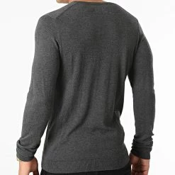 Acheter ⭐ Pull Col V Piko Gris Anthracite Chiné de Teddy Smith 👍 9 Acheter ⭐ Pull Col V Piko Gris Anthracite Chiné de Teddy Smith 👍 -Teddy Smith Soldes 2023 teddy smith 277288 11515288D 125A 20210805T161020 04