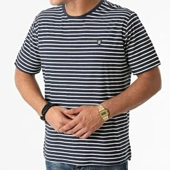 Sortie ✨ Tee 👕 Shirt A Rayures Elio Bleu Marine Blanc de Teddy Smith 🎉 -Teddy Smith Soldes 2023 teddy smith 279026 11015555D 303J 20210813T141302 03