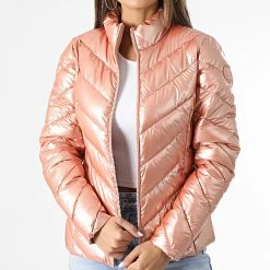 Les meilleures critiques de 😍 Doudoune Femme Bahia Rose de Teddy Smith 👍 -Teddy Smith Soldes 2023 teddy smith 335837 32015637D 731D 20220920T160631 03