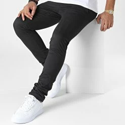 Remise ⭐ Pantalon Chino 10115957D Noir de Teddy Smith ✔️ -Teddy Smith Soldes 2023 teddy smith 337636 10115957D 133A 20220922T155204 03