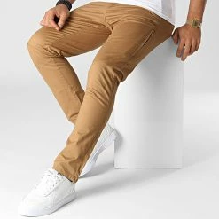 Le moins cher ✔️ Pantalon Chino Roy Camel de Teddy Smith ⭐ 7 Le moins cher ✔️ Pantalon Chino Roy Camel de Teddy Smith ⭐ -Teddy Smith Soldes 2023 teddy smith 340533 10115959D 504B 20221024T143714 03